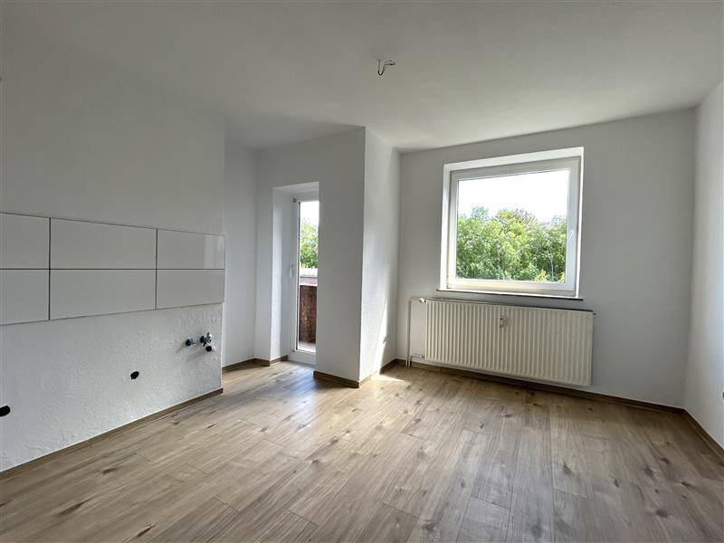 Renovierte 3 Zimmer Wohnung am Hauptbahnhof in Bremerhaven, 27570 Bremerhaven (Geestemünde)