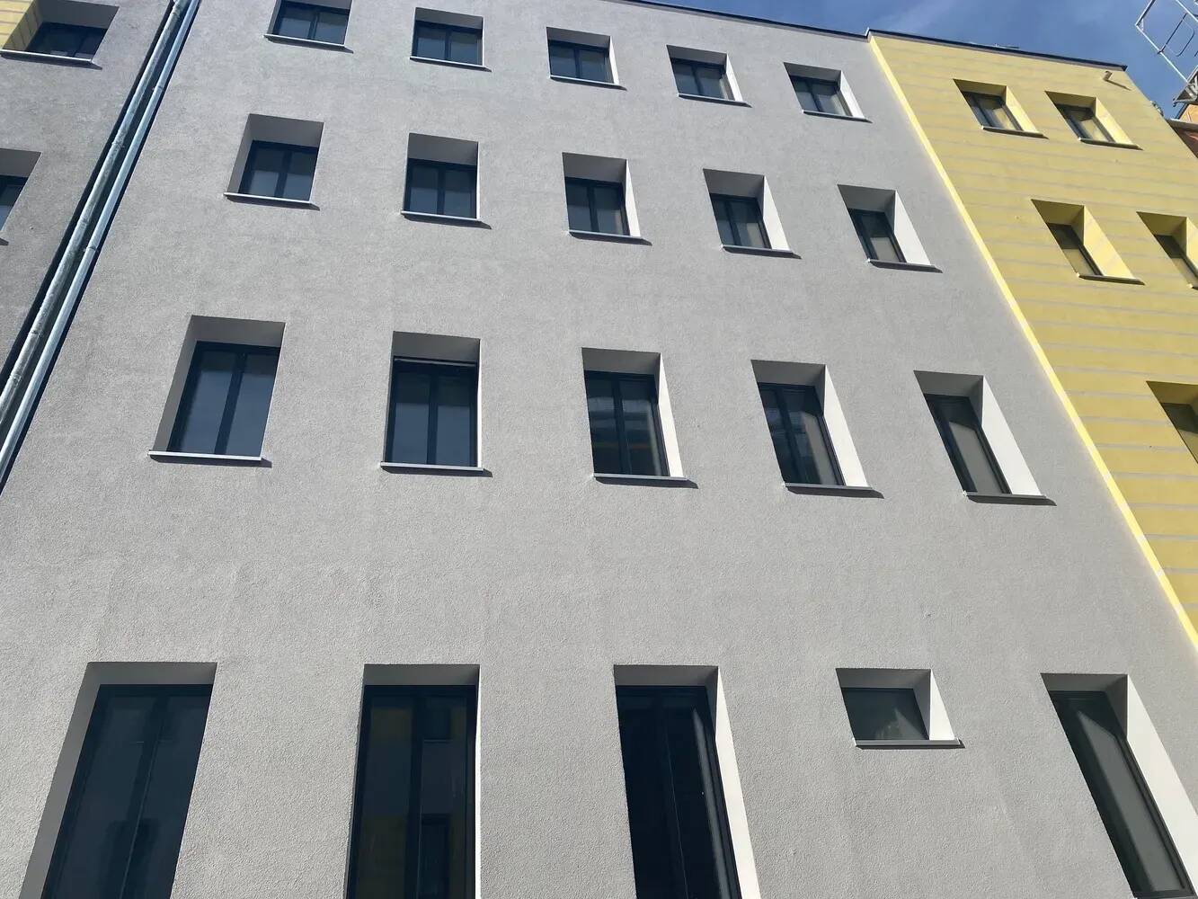 Maisonettewohnung im Zweitbezug mit zwei Balkonen, Einbauküche und zwei Bädern!, 6110 Halle (Saale) (Damaschkestraße Gesundbrunnen Innenstadt Lutherplatz Saaleaue)
