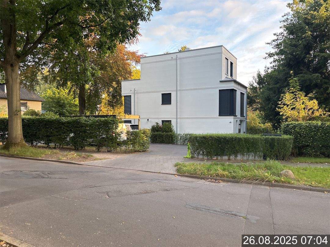 Stadtreihenhaus zur Miete in Volksdorf, 22359 Hamburg (Wandsbek Bergstedt Rahlstedt Volksdorf)