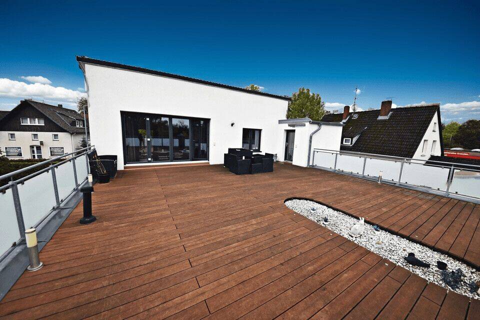 Unternehmer-Villa mit Sky Lounge, Wellnessbereich und vielseitigem Nutzungskonzept, 31867 Lauenau