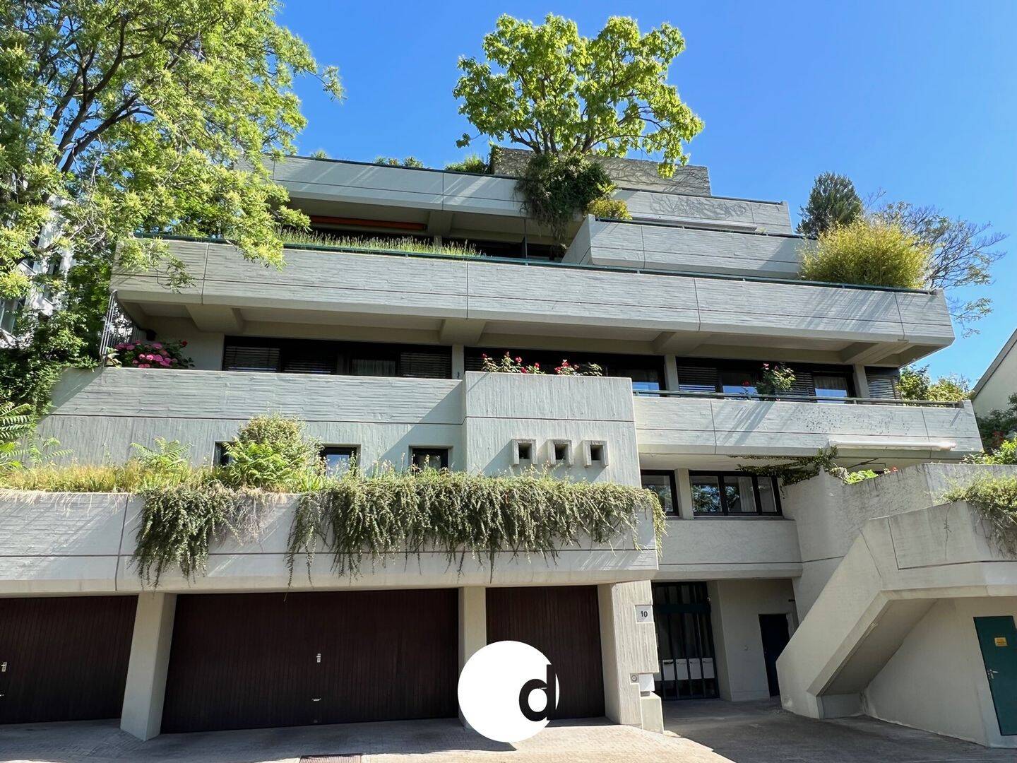 Top ausgestattete 2-Zi.-Wohnung mit Terrasse und Ausblick in Halbhöhenlage, 70174 Stuttgart (Mitte Nord West)