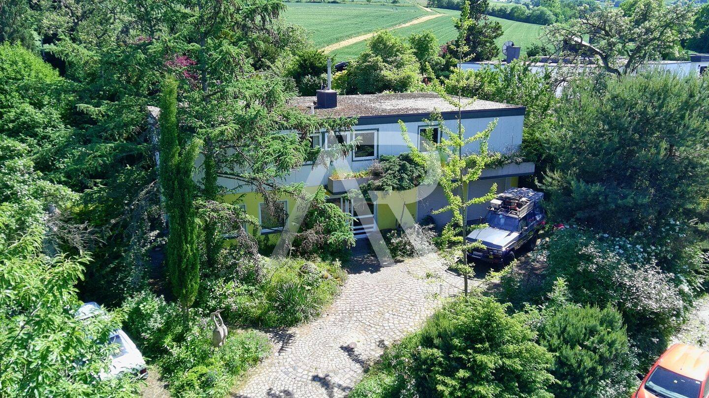 Ruhige Wohnoase inmitten der Natur – Besonderer Bungalow in Kreuzau – Üdingen!, 52372 Kreuzau