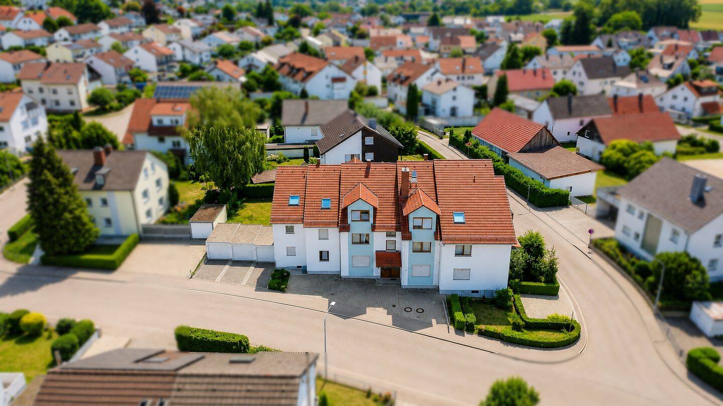 Wohnen über den Dächern von Senden – modernisierte 3,5-Zimmer-Wohnung mit sonniger Dachterrasse, 89250 Senden