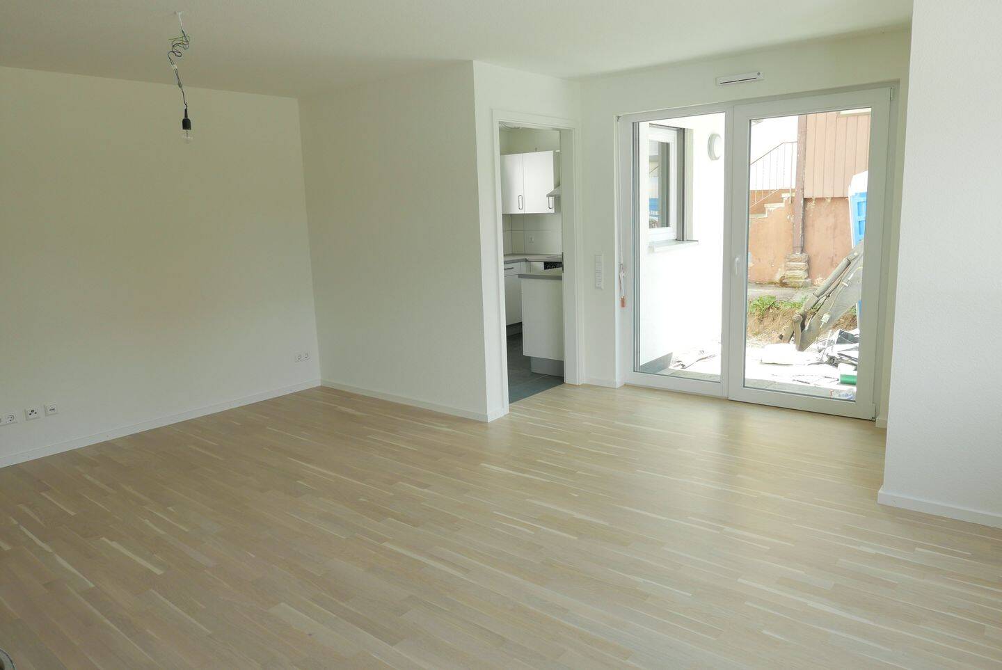 Helle 4-Zimmer EG-Wohnung mit Terrasse und Gartennutzung, 71546 Aspach