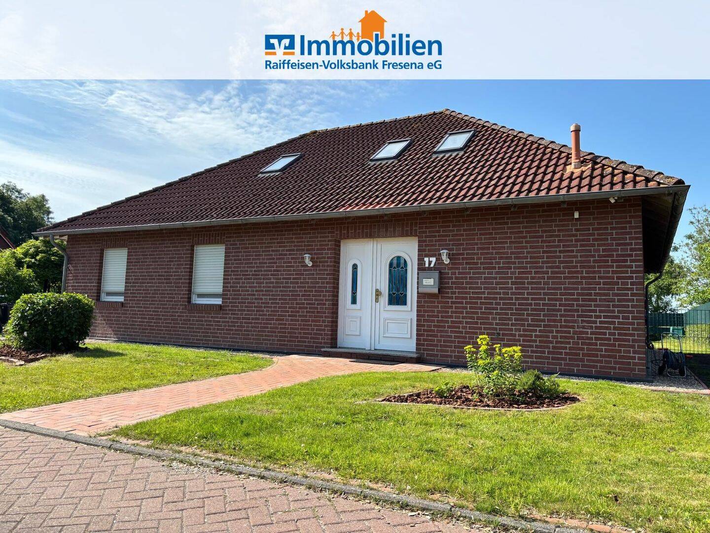 Moderner Bungalow mit viel Platz am Tief in Dornum – R E S E R V I E R T –, 26553 Dornum