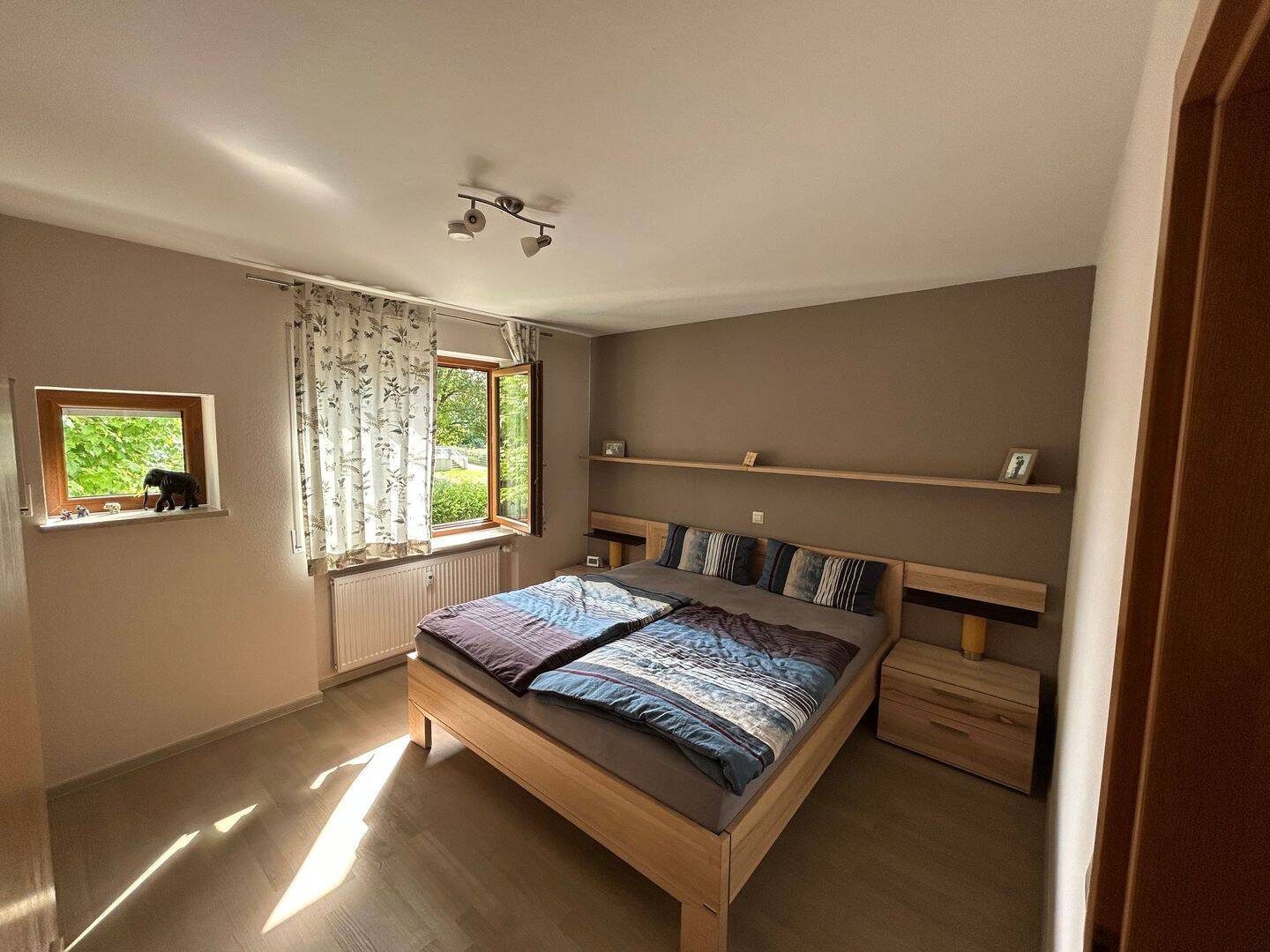 Stilvolle 3-Zimmer-Wohnung mit Balkon, Garten und Tiefgarage – Möbliert zu erwerben!, 89160 Dornstadt (Himmelweiler)