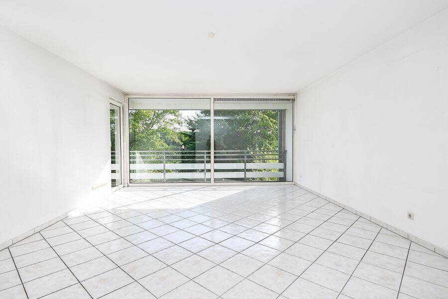 Osnabrück-Westerberg: Charmante 3-Zimmer-Wohnung mit Balkon und Garage auf Erbpachtgrundstück!, 49076 Osnabrück (Atter Westerberg Weststadt)