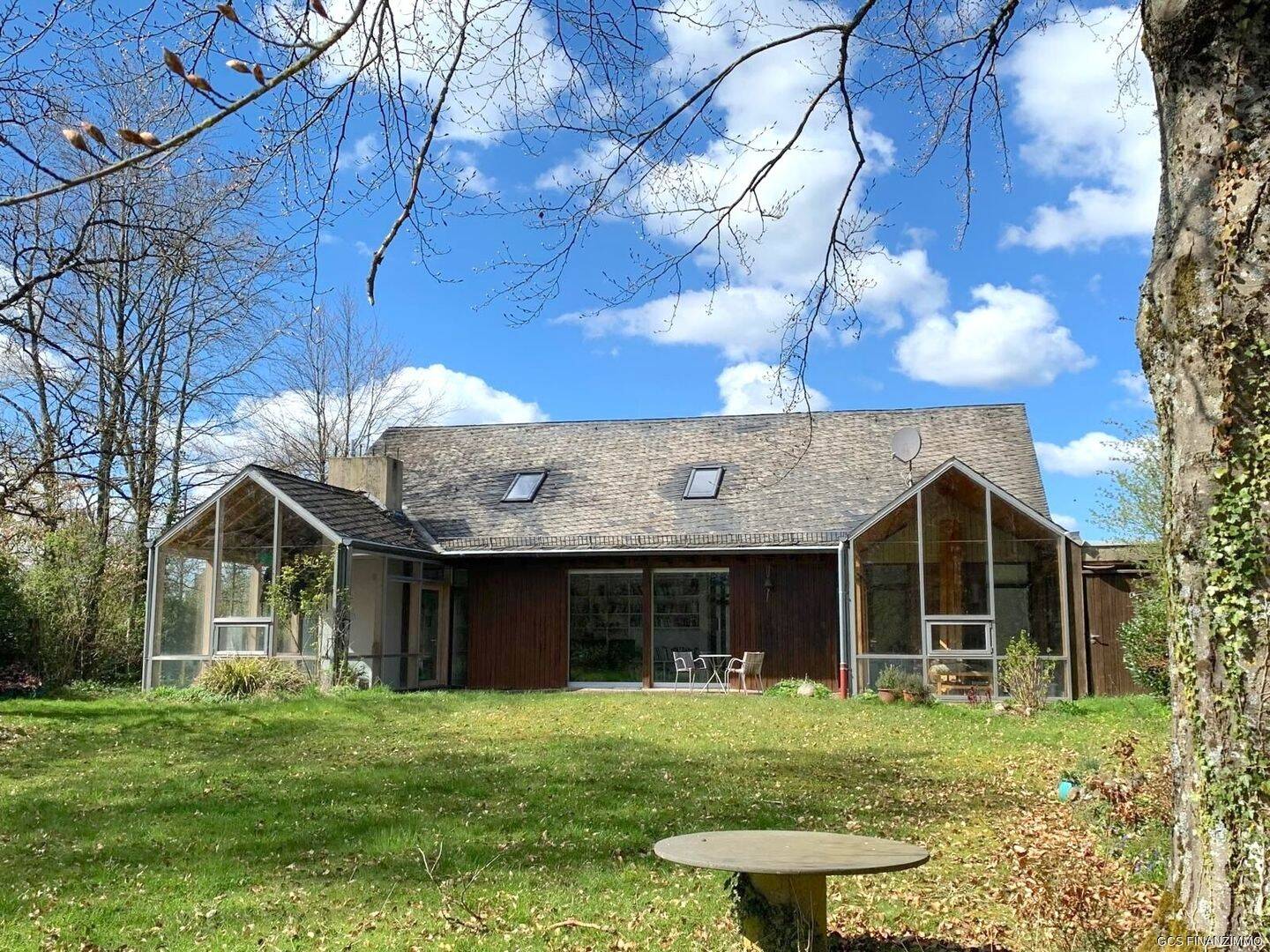 „Reserviert“ Zeitloses Landhaus mit parkähnlichem Grundstück in Neuhaus, 54298 Aach