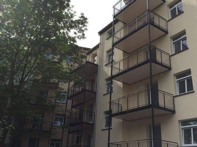 ***traumhafte 2 Zi. WE, Fußbodenheizung, sep. WC, Wanne, Dusche, großer Balkon, Bad en Suite,EBK***, 4129 Leipzig (Eutritzsch)