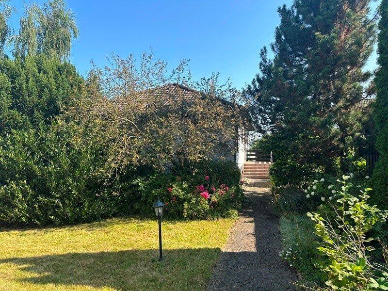 Zwangsversteigerung – Unterkellerter Bungalow in Marienhagen – für den Erwerber provisionsfrei! Besichtigung möglich, 31089 Duingen