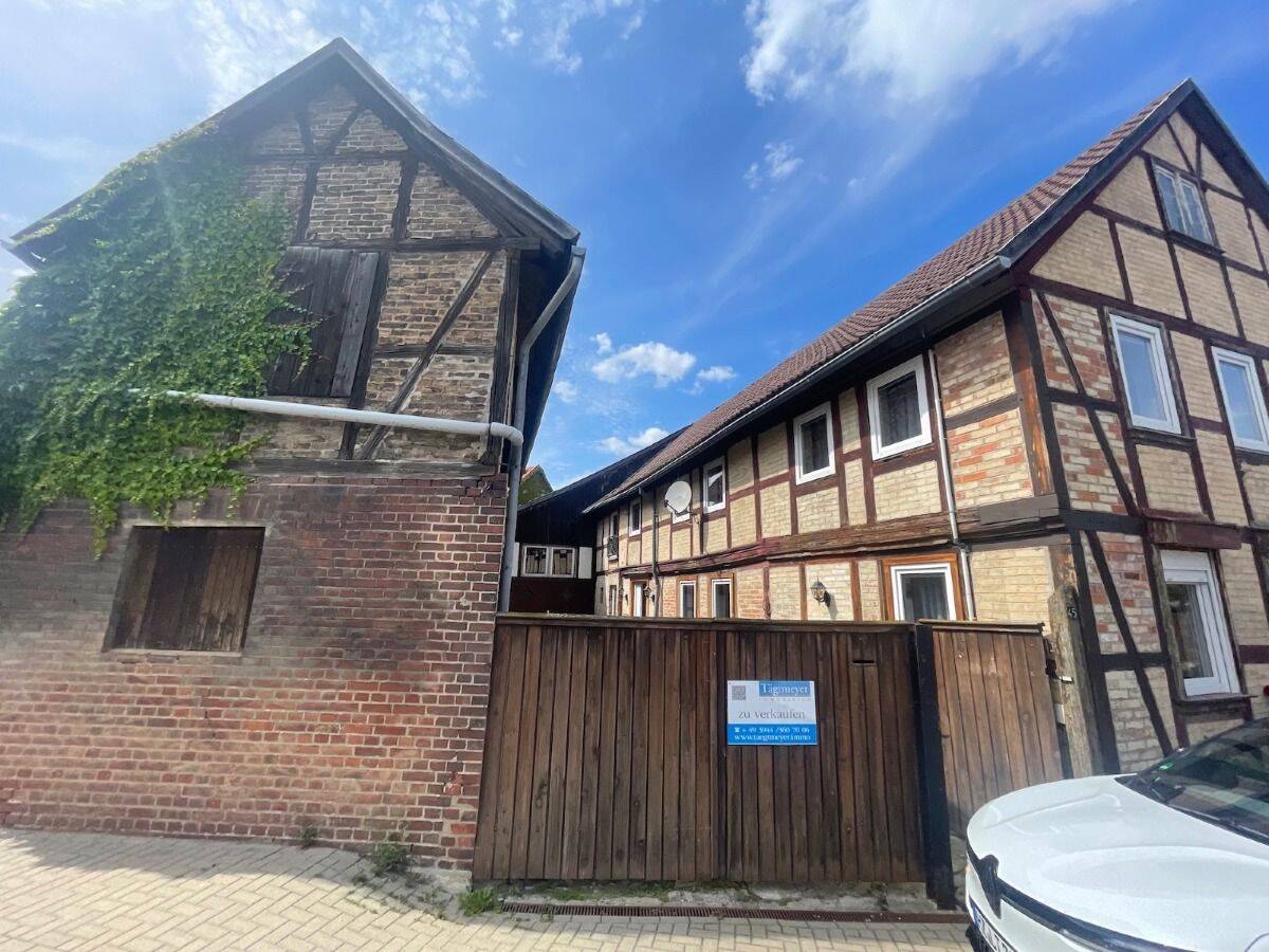 Schönes Fachwerkhaus mit großer Schraubergarage / Scheune in Silstedt, 38855 Wernigerode