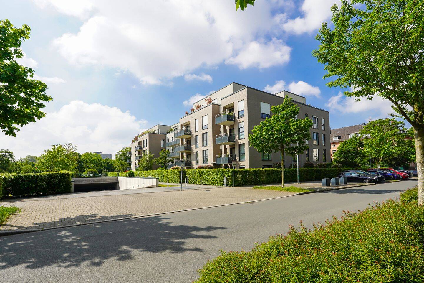 Mörsenbroich: Moderne Wohnung mit Loggia, zwei Bädern und Tiefgarage in gefragten Wohnquartier, 40470 Düsseldorf (Düsseltal Grafenberg Mörsenbroich Rath)