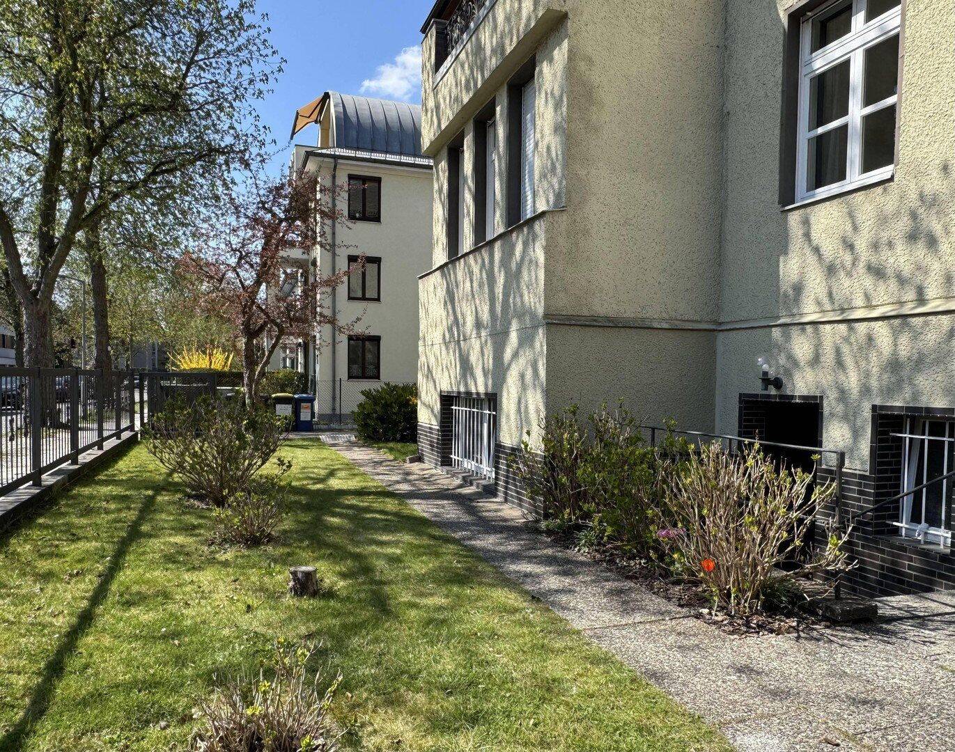 Sanierter Erstbezug- sehr helle 2-Zimmerwohnung, auch als Gewerbe nutzbar, 12247 Berlin (Steglitz-Zehlendorf Lankwitz Steglitz)