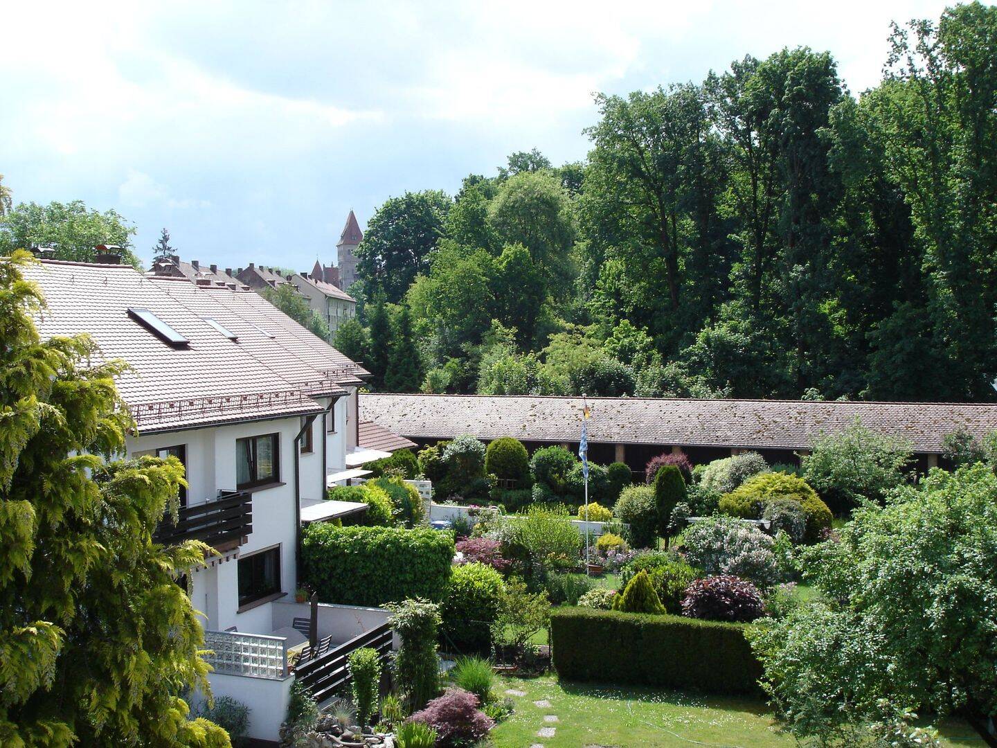 Schöne 3-Zi Dachgeschoss-Whg in 2-Fam.haus, 90449 Nürnberg (Gebersdorf Neuröthenbach Röthenbach bei Schweinau)