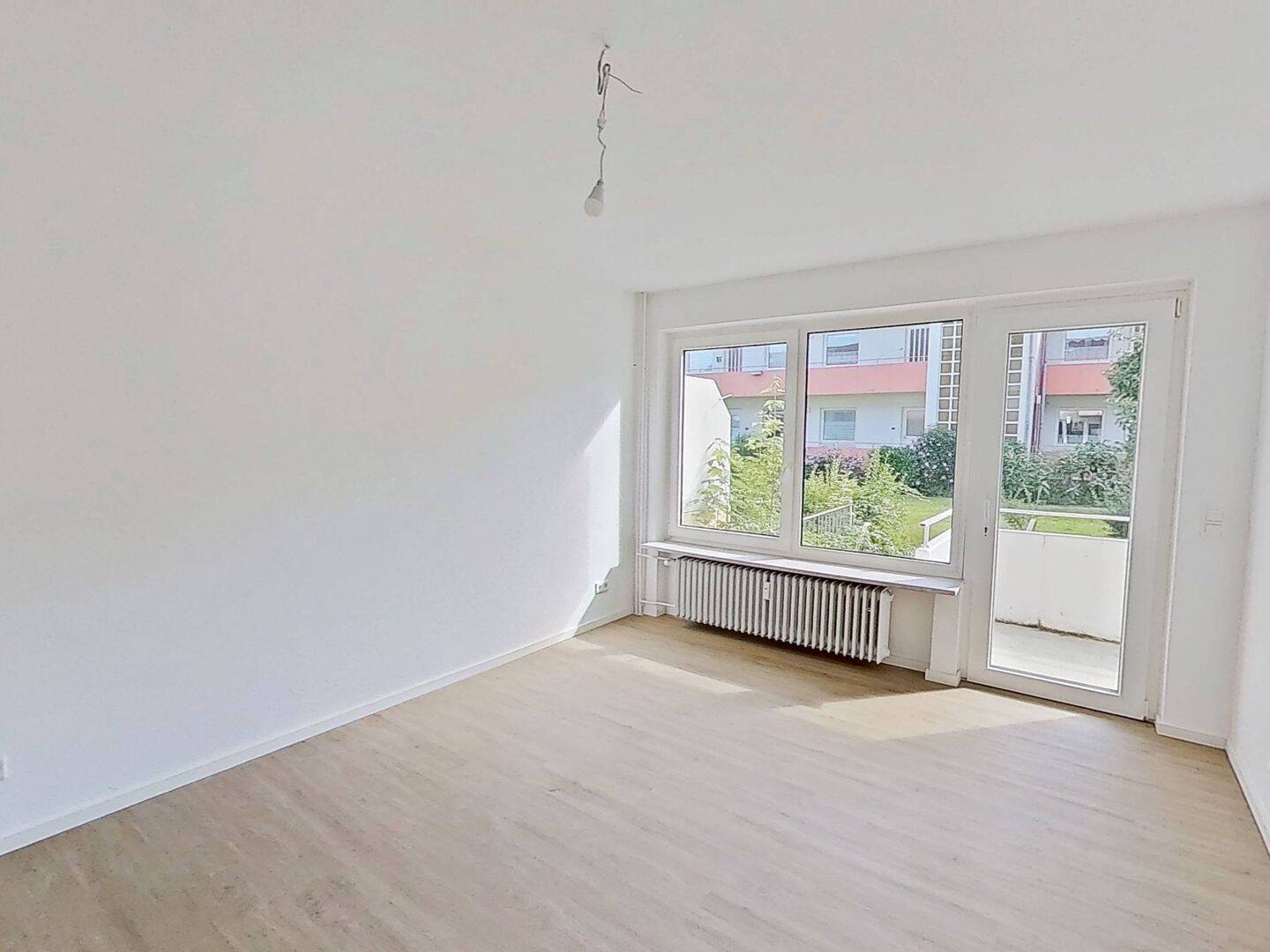** RENOVIERTE 1.5-Zimmer-Wohnung mit BALKON **, 23909 Ratzeburg