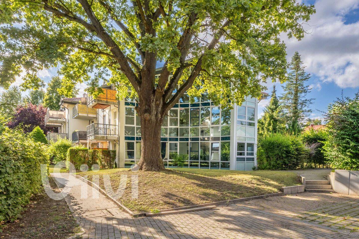 2-Zi.-Wohnung in Woltersdorf: 61 m², 1.OG, Balkon, bezugsfrei, modernisiert, ruhige grüne Lage, 15569 Woltersdorf