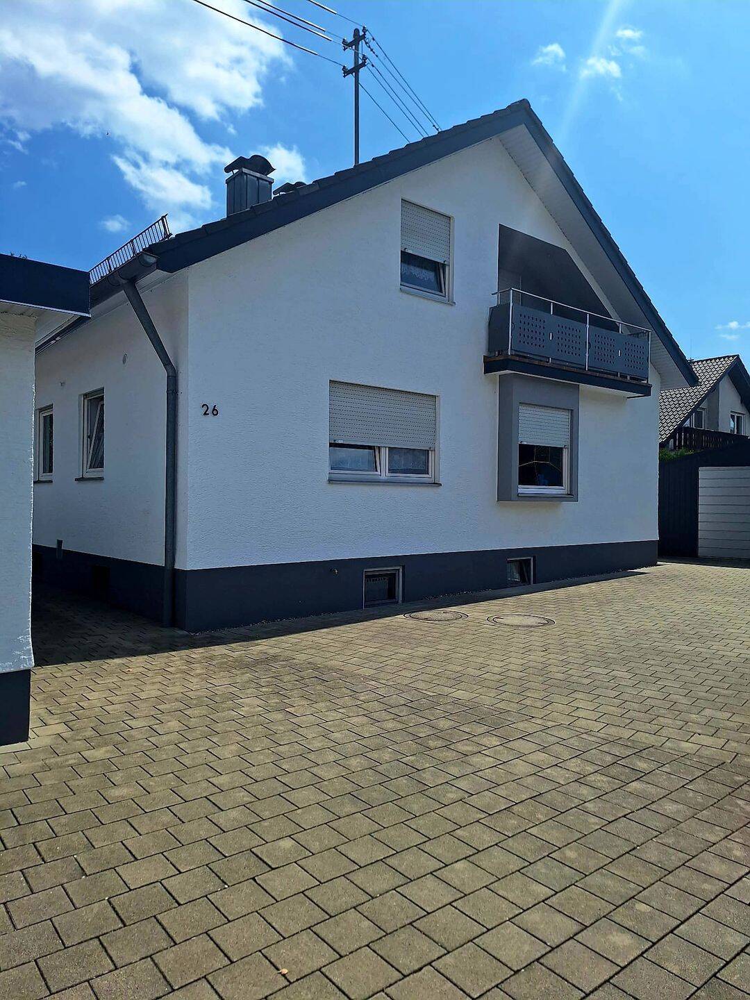 Top gepflegtes Einfamilienhaus mit ausgebautem Dachgeschoss (auch als 2 Familienhaus nutzbar), 89278 Nersingen