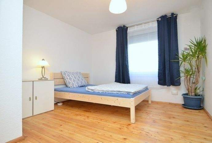 Rendite von fast 6,2 % und provisionsfrei! Helle 2-Zimmer-Wohngemeinschaft im 1.Stock direkt an der TH in charmantem Mehrfamilienhaus, 90489 Nürnberg (Gärten bei Wöhrd Rennweg Veilhof Wöhrd)