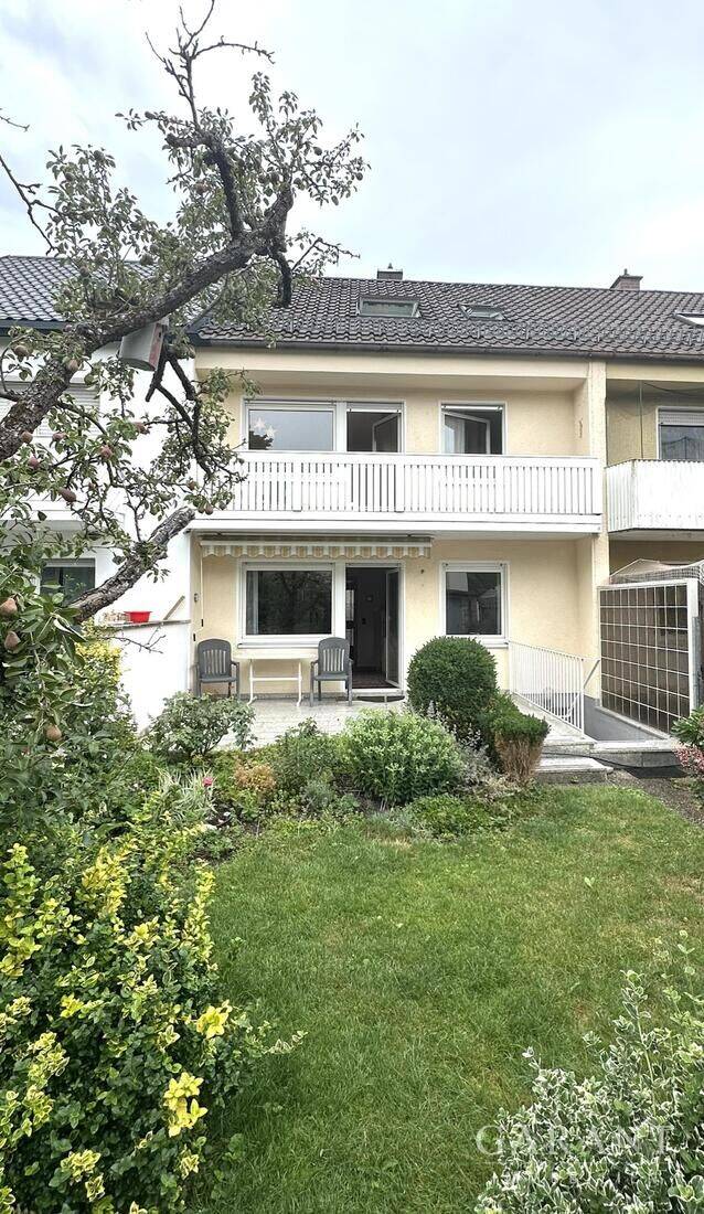 Sehr gepflegtes Reihenmittelhaus mit Garage in ruhiger guter Wohnlage!, 86179 Augsburg (Haunstetten Siebenbrunn)