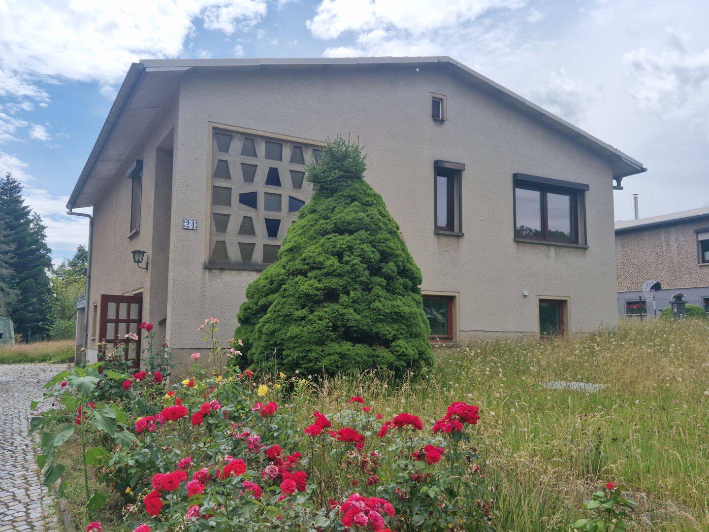 Einfamilienhausgrundstück in ruhiger Wohnlage – Ein Zuhause mit Charme, Potenzial und vielen Möglichkeiten in Döbeln-Ebersbach!, 4720 Döbeln