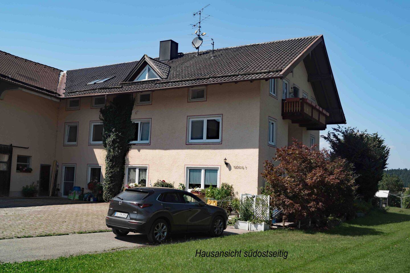 Geräumige 4-Zimmerwohnung in ruhiger Lage, 83301 Traunreut