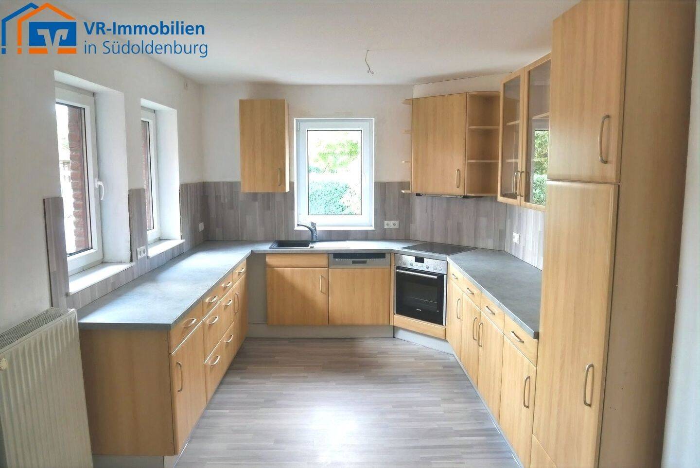 Schöne Erdgeschosswohnung mit Einbauküche in Garrel OT Falkenberg, 49681 Garrel