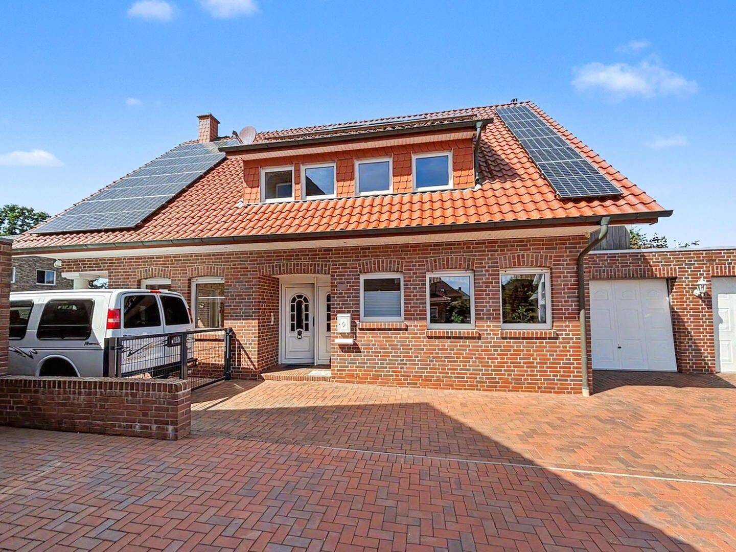 Großzügiges Einfamilienhaus mit Doppelgarage und moderner Energietechnik in Alfhausen, 49594 Alfhausen