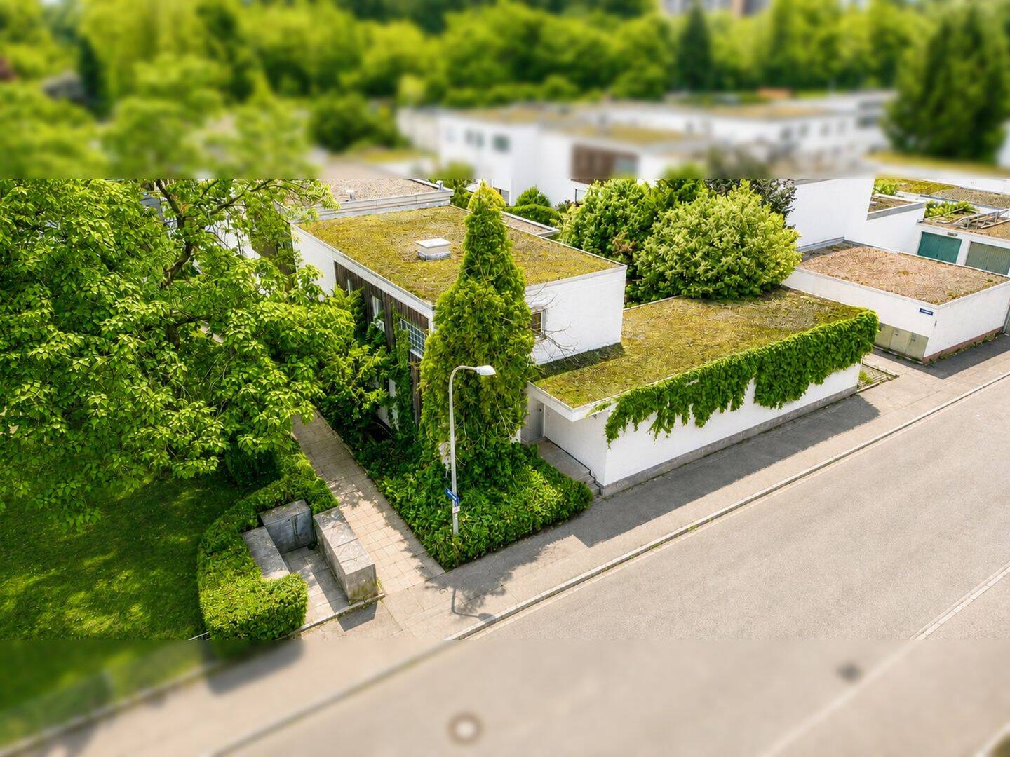 Ein Zuhause mit Rückzugsort – großzügiges Wohnhaus mit Innengarten, Garage & Stellplatz, 89079 Ulm