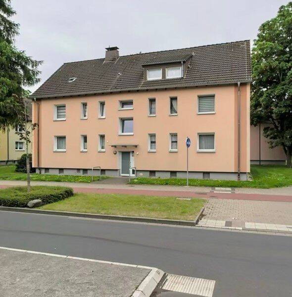 Neue Wohnung, neues Glück! Gut geschnittene 3-Zi.-Wohnung, 59174 Kamen
