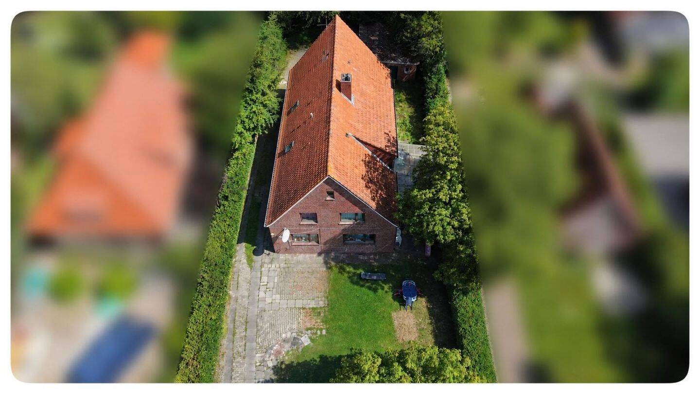 Viel Platz, viele Möglichkeiten – Zweifamilienhaus in Aurich mit Entwicklungspotenzial, 26605 Aurich