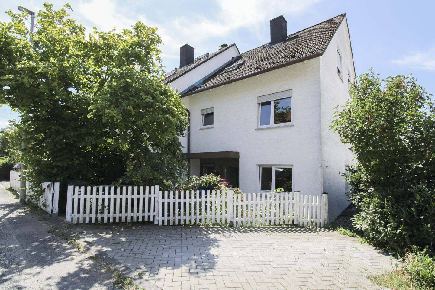 Ihr neues Zuhause mit viel Platz und Garten – Doppelhaushälfte in Hofheim-Langenhain, 65719 Hofheim am Taunus