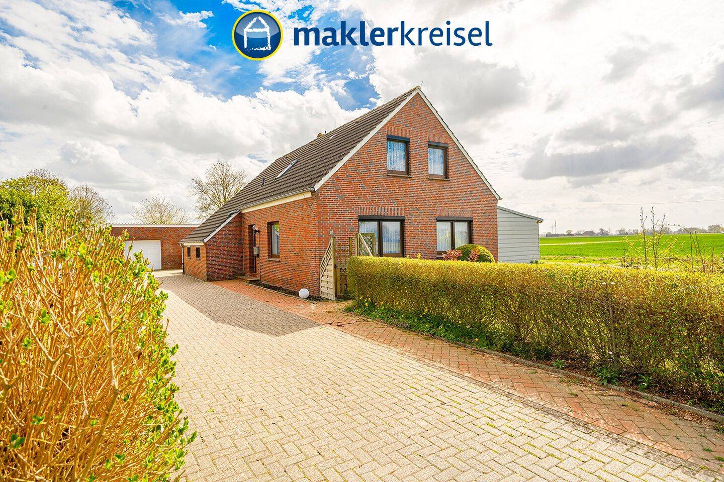 Nordseeküste: großzügiges Wohnhaus mit großem Garten in toller Lage von Neufunnixsiel!, 26409 Wittmund