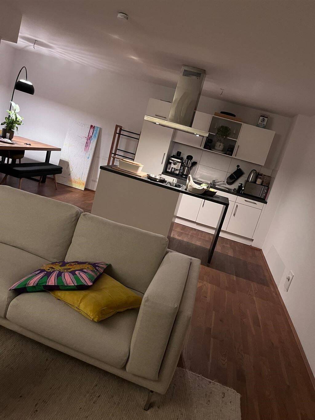 Zentrale 4-Zimmer Wohnung mit Balkon im Dichterviertel Ulm, 89077 Ulm (Söflingen Weststadt)