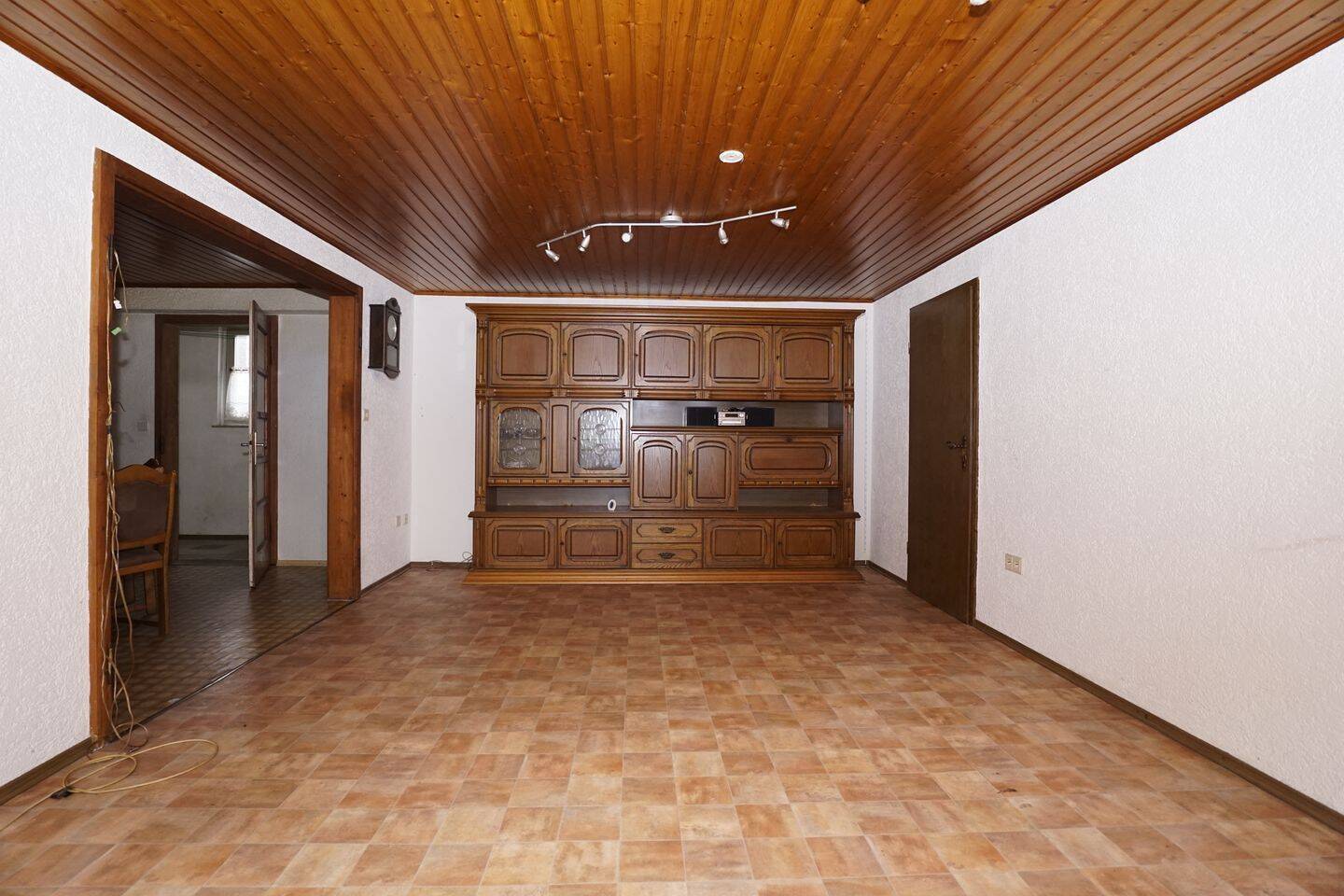 Einfamilienhaus mit Garten und Garage, 67472 Esthal