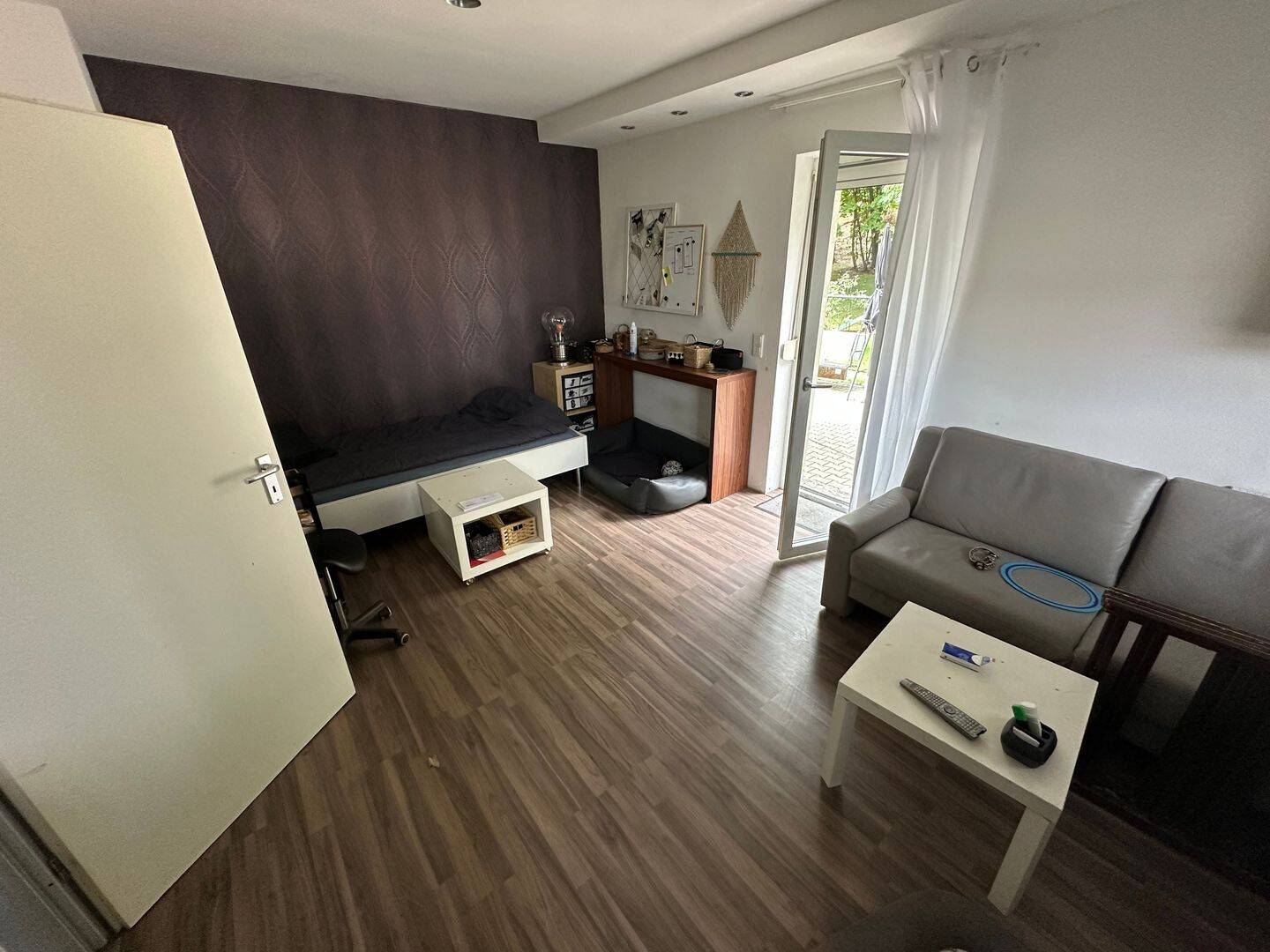 Ab 01.10.: Geräumiges 1-Zimmer-Apartment mit Hof-/Gartenmitbenutzung, 90431 Nürnberg