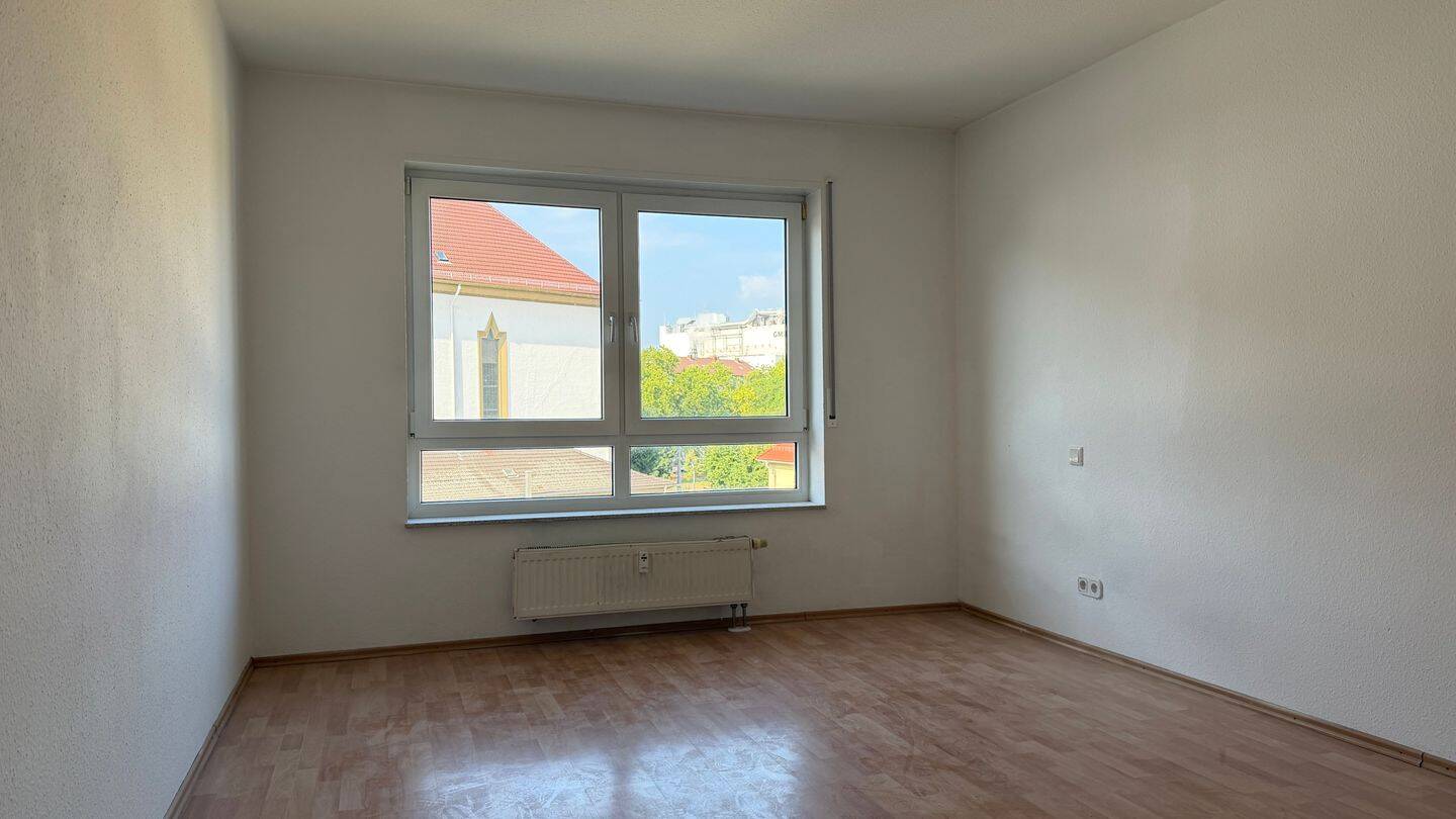 3 Zimmer Wohnung mit saniertem Badezimmer
in LU Nord, 67063 Ludwigshafen am Rhein (Friesenheim/Nord)