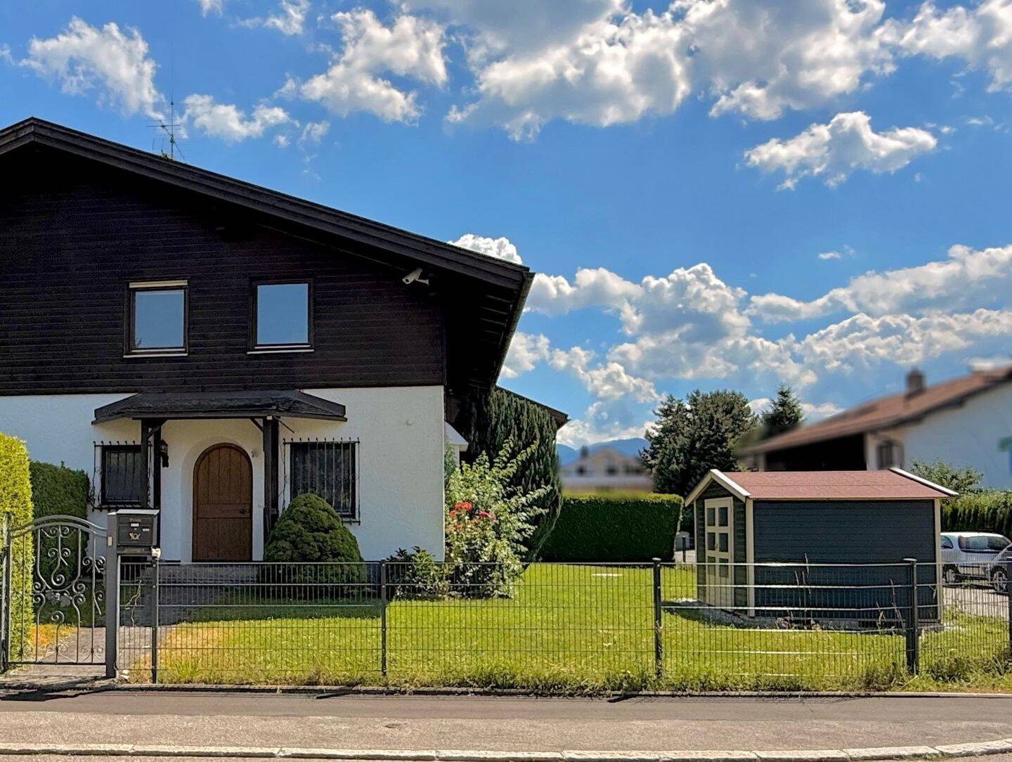 Gepflegte DHH in ruhiger Siedlungslage im schönen Chiemgau, 83224 Grassau