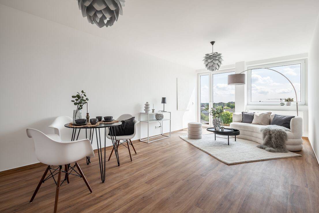 Raus aus dem Urlaub, rein ins neue Zuhause! Neuwertige 2-Zimmer-Wohnung mit Balkon!, 24539 Neumünster (Gadeland Ruthenberg Stör Wittorf)