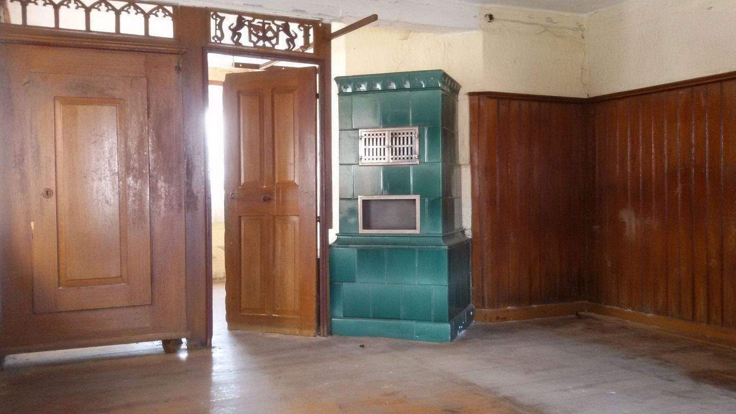 Bauernhaus mit einer Scheune mit einem Einfamilienhausbauplatz und mit 13.243 m² Wald, 96132 Schlüsselfeld