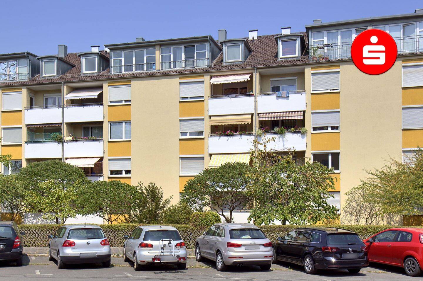 Gemütliche 3-Zimmer-Wohnung mit Balkon und Kfz-Stellplatz in St. Leonhard, 90439 Nürnberg (Großreuth bei Schweinau Schweinau Sankt Leonhard Sündersbühl)