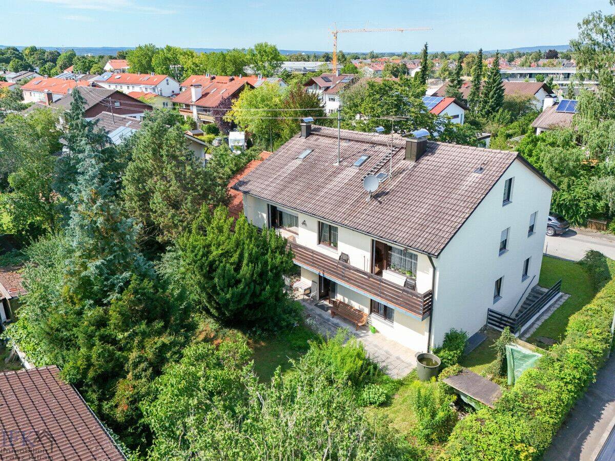 Geräumige 5 Zimmerwohnung mit Balkon in 3-Familienhaus in Weilheim, 82362 Weilheim i. OB