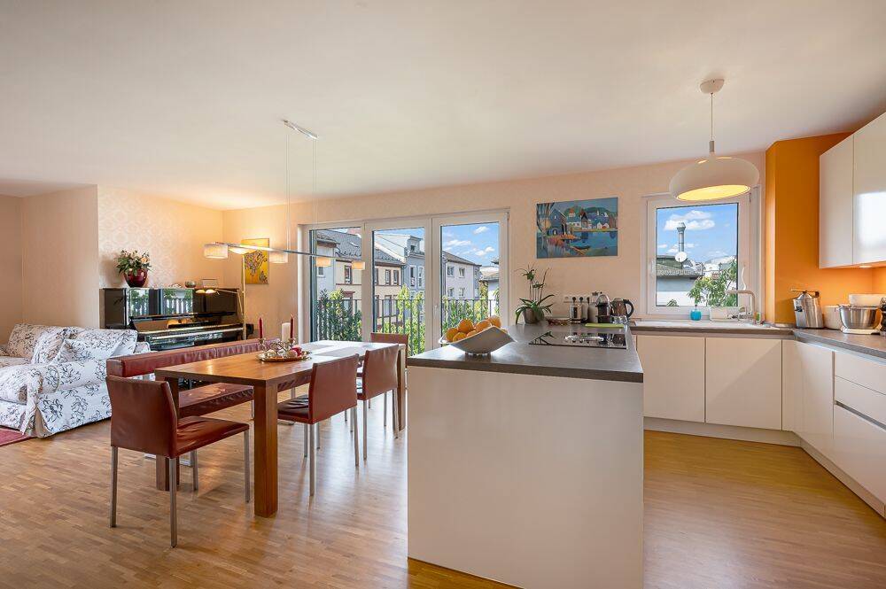 Stilvolle 4-Zimmer-Wohnung mit urbanem Flair, 63065 Offenbach am Main (Offenbach am Main)