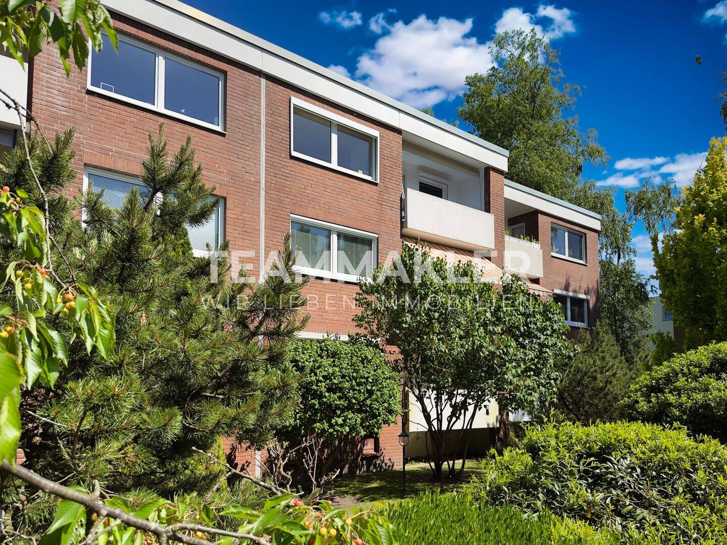 FELDBLICK INKLUSIVE: Gut geschnittene 3-Zimmer-Wohnung in gepflegter Anlage, 25474 Hasloh