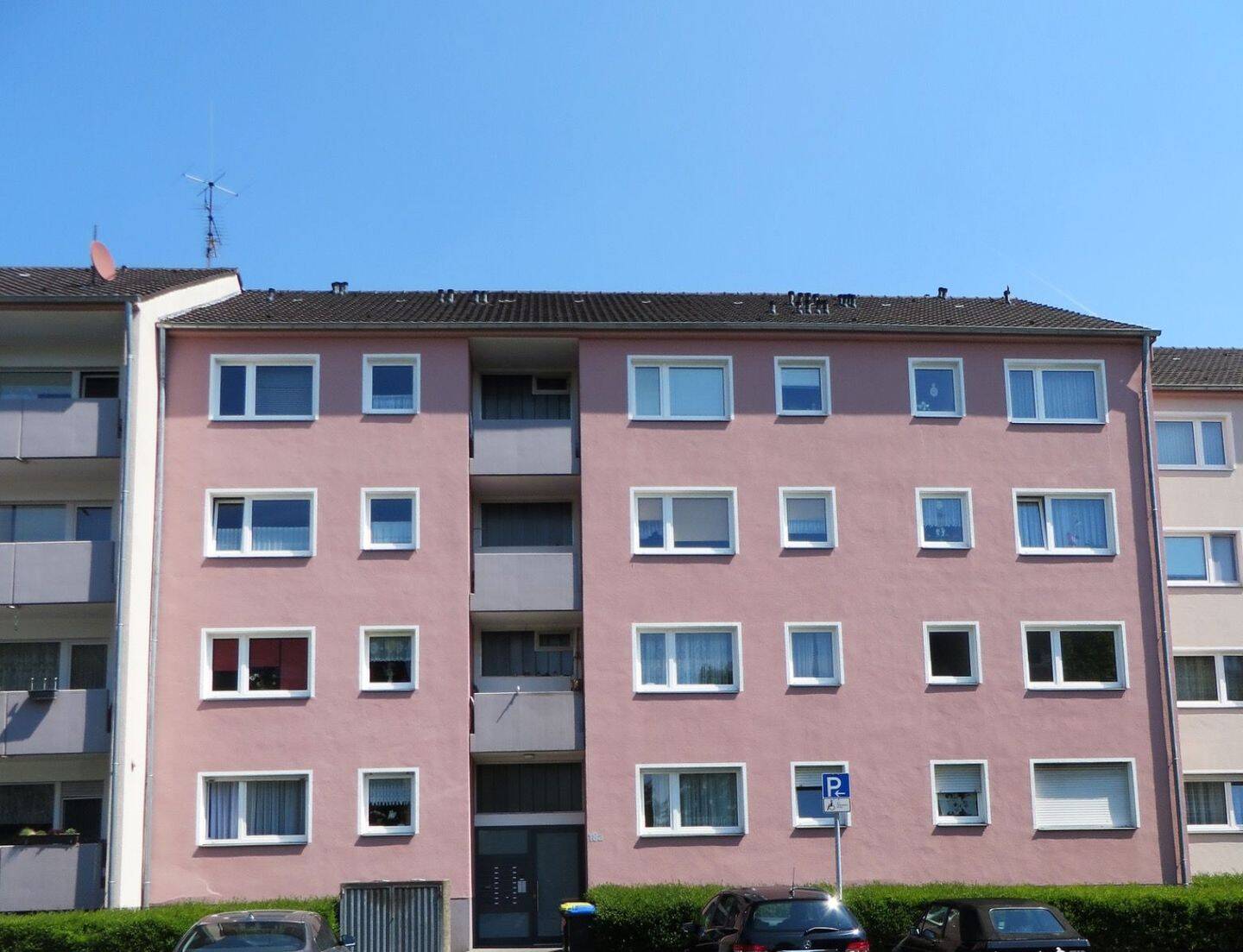 1-Zimmer-Apartment mit Balkon im Mehrfamilienhaus in Köln-Holweide, 51067 Köln (Mülheim Buchheim Dellbrück Holweide)