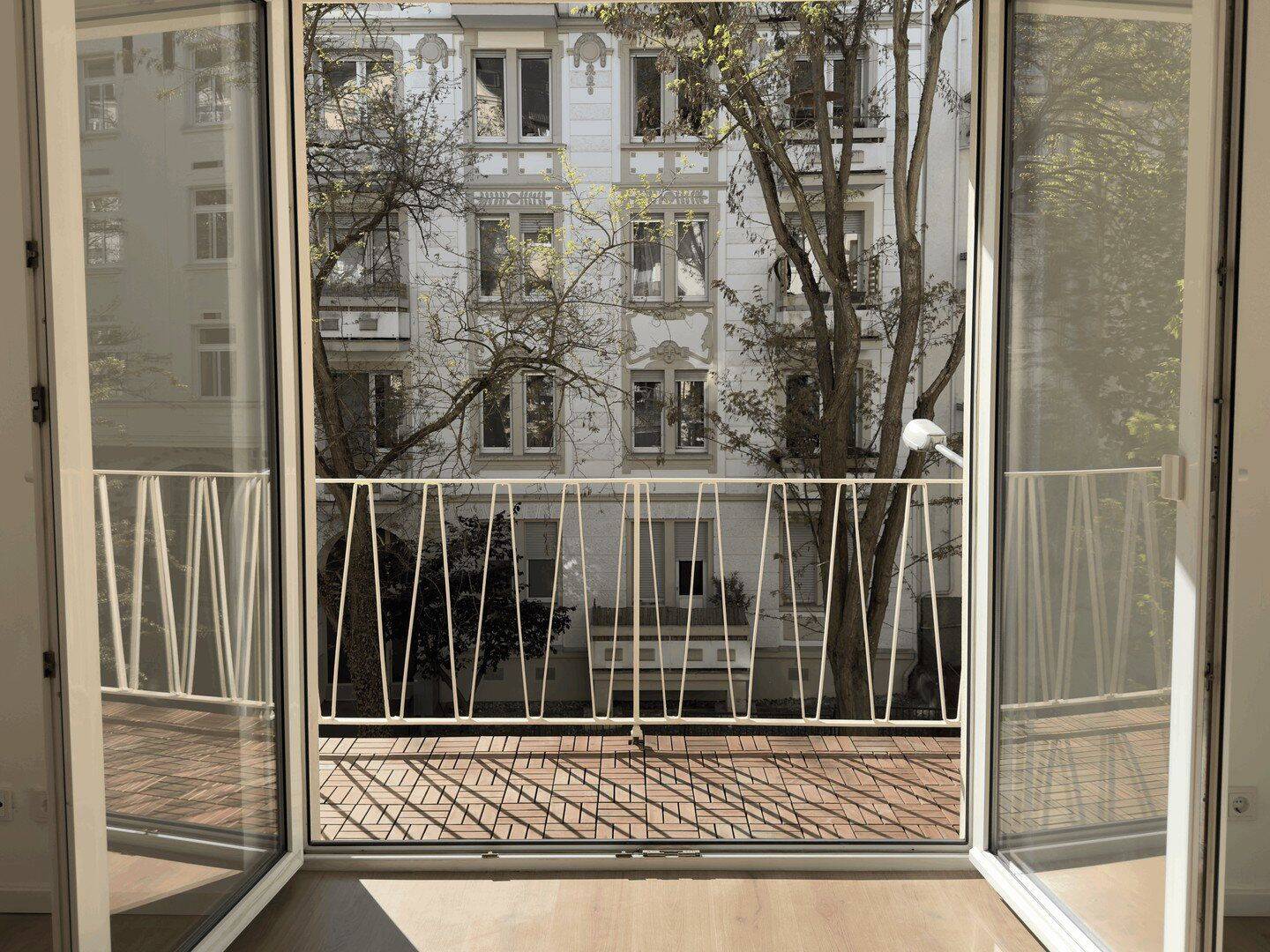 Modernisierte 2-Zimmer Wohnung mit Balkon im begehrten Rheingauviertel Wiesbaden, 65195 Wiesbaden (Wiesbaden)