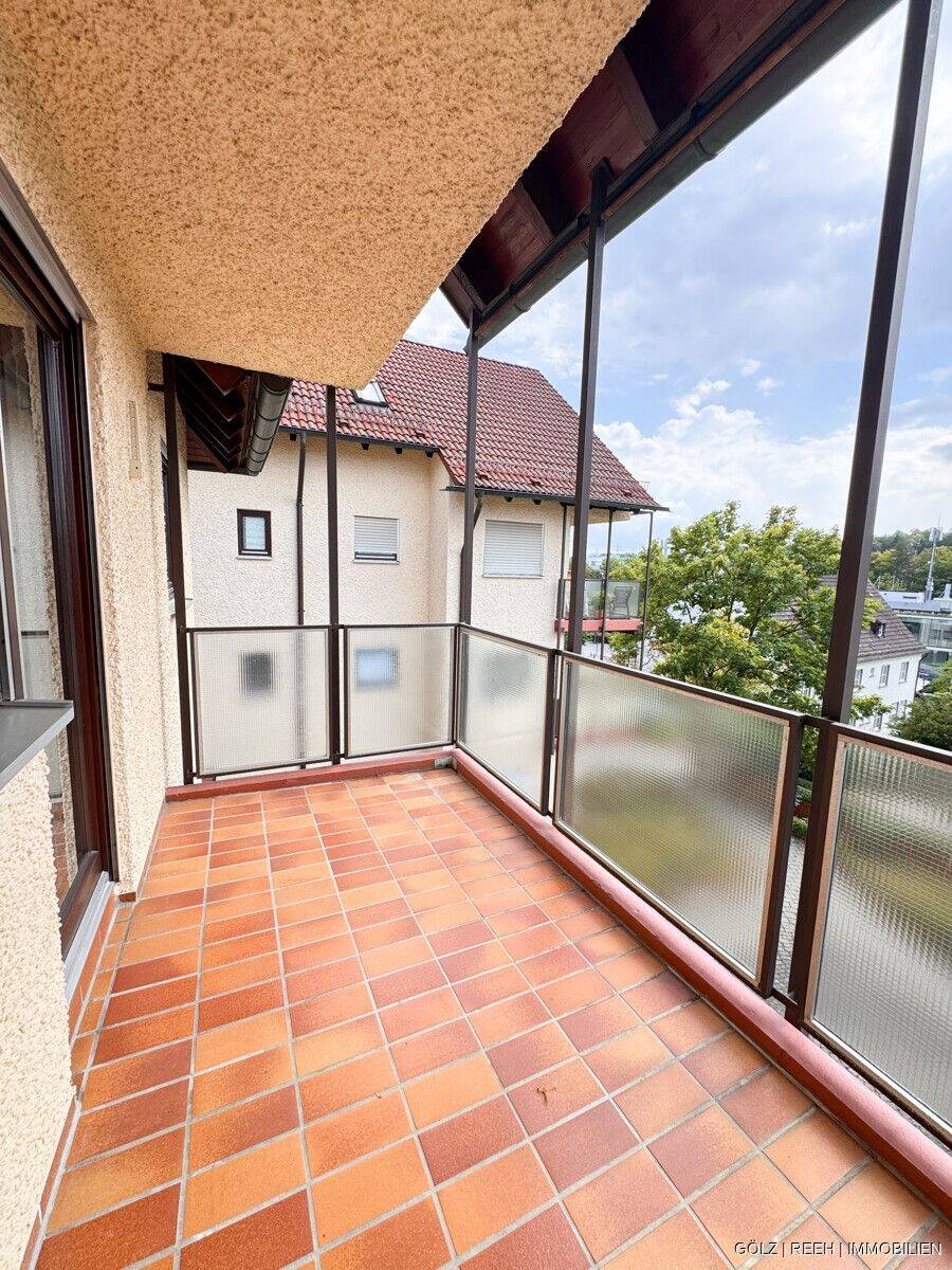 Gepflegte 3-Zimmer-Wohnung im Herzen von Wernau inklusive Tiefgaragenstellplatz, 73249 Wernau (Neckar)