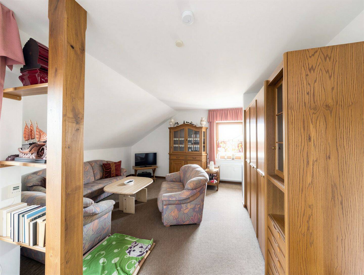 Dachgeschosswohnung mit herrlichem Weitblick in die Natur des Hochsauerlandes, 59955 Winterberg