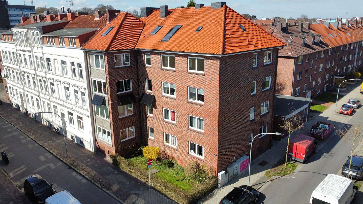 Einziehen ohne Aufwand: Frisch sanierte Wohnung mit Küche und durchdachtem Grundriss, 26384 Wilhelmshaven (Heppens Heppenser Groden Innenhafen Innenstadt Neuende)