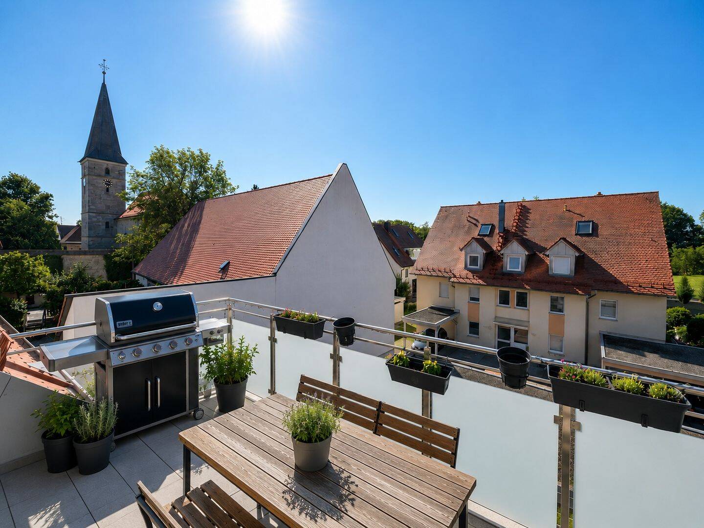 Gepflegte 5 Zimmer Maisonettewohnung in ruhiger Lage, 91056 Erlangen