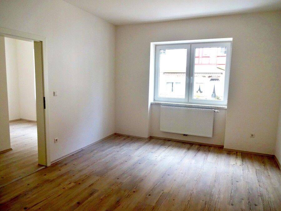 Großzügige 1,5-Zimmer-Wohnung in zentrumsnahem KFW-Effizienzhaus (Mietdauer: min 4 Jahre), 76332 Bad Herrenalb